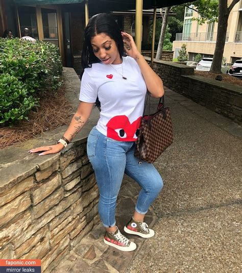 officiallythiccy|shethickyyy (@shethickyyy) .